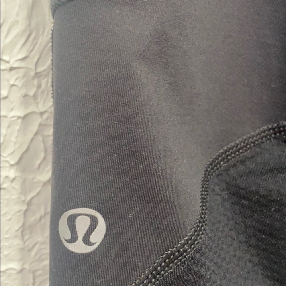 Lululemon Gray Crop Leggings Ruched Sides size 10 - Picture 5 of 7